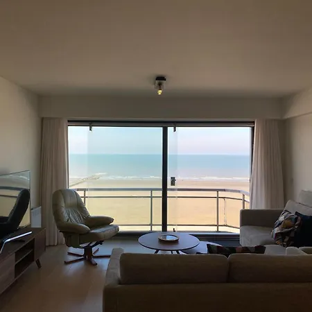 Style A702 With Beautiful Sea Views Nieuwpoort